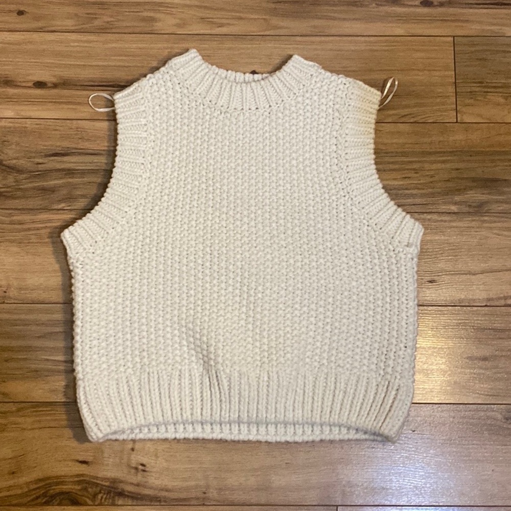 Cropped knit H&M sweater vest